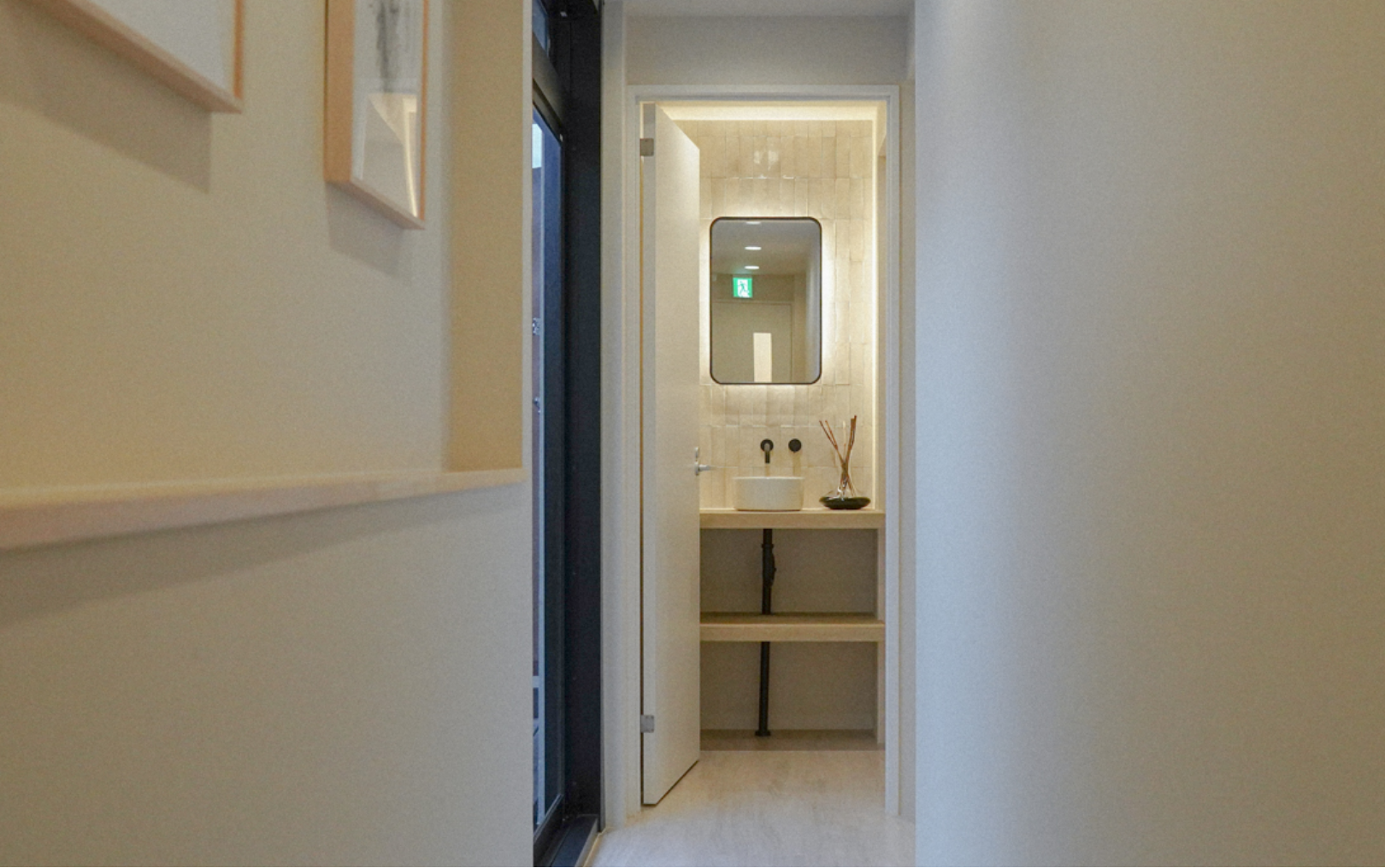 落ち着きのある空間であなただけの至福の時間をお過ごし下さい